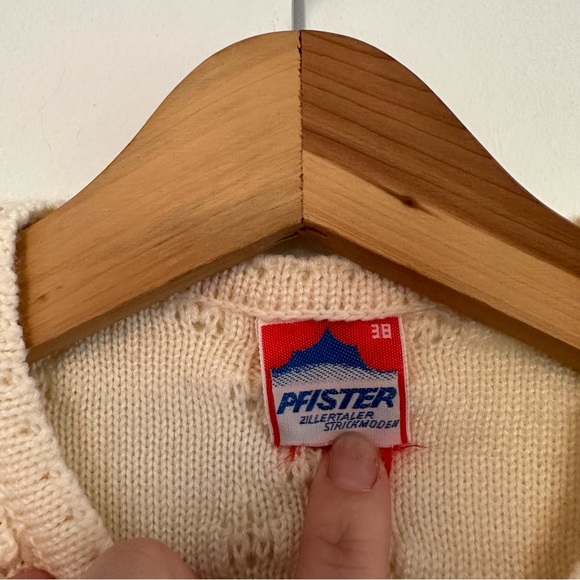 VINTAGE floral knit cardigan sweater - Picture 3 of 5